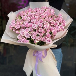 Букет из 25 лиловых кустовых роз (60 см) в Коломне