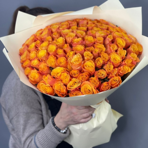 Букет из 101 огненной розы (40 см) в Коломне