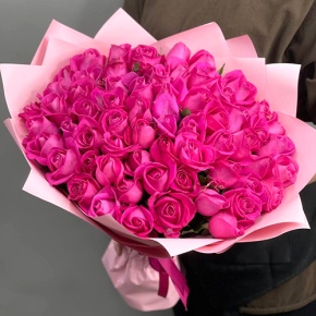Букет из 61 малиновой розы (50 см) в Коломне