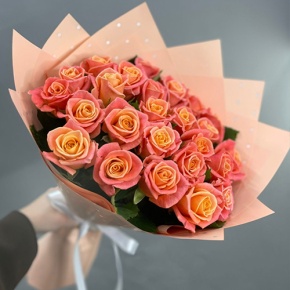 Букет из 25 роз Мисс Пигги (50 см) в Коломне
