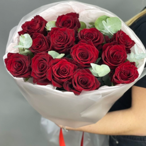Букет из 13 роз Эквадор Эксплорер (60 см) в Коломне