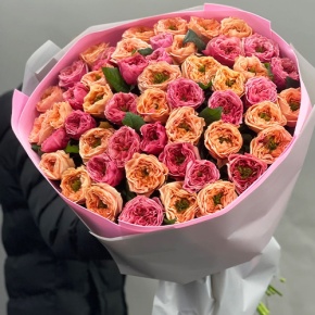 Букет "Лав ю" из 51 пионовидной розы Риджентс парк (60 см) в Коломне