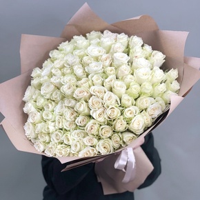 Букет 101 белая роза кения (50 см) в Коломне
