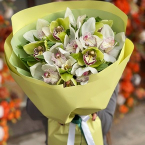 Букет "Бруклин" из орхидей и альстромерий в Коломне