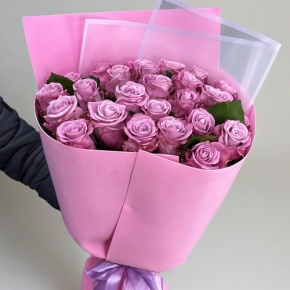 Букет из 25 тепличных лиловых роз Меритим в Коломне