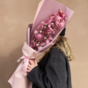 Букет из розовой орхидеи в Коломне