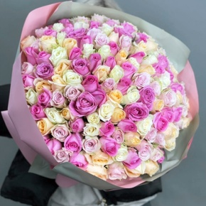 Букет из 151 кенийской розы микс (40 см) в Коломне