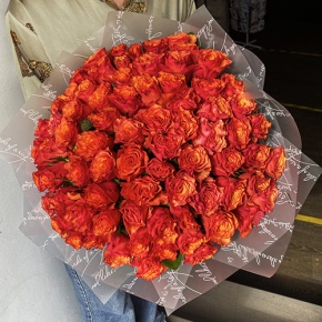 Букет 75 огненных роз (40 см) в Коломне