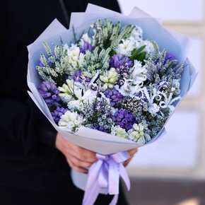 Букет "Алиби" из гиацинтов, вероники, нерине в Коломне