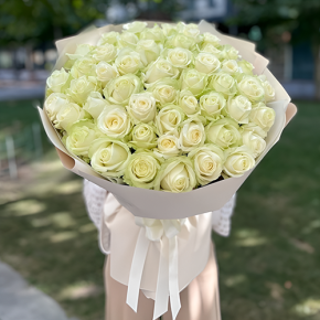 Букет "Манталь" из 51 белой розы (60 см) в Коломне
