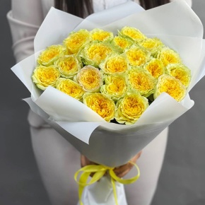 Букет из 25 лимонных пионовидных роз (50 см) в Коломне