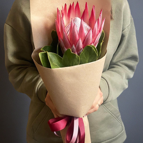 Букет из протеи в крафте в Коломне