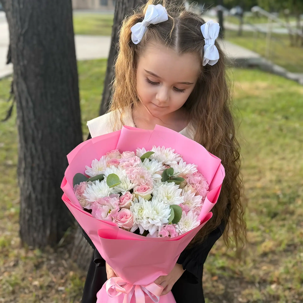 Букет из хризантем, эустом и роз в Коломне