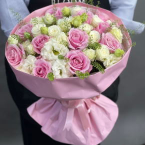Букет "Нежное признание" из роз и эустом в Коломне