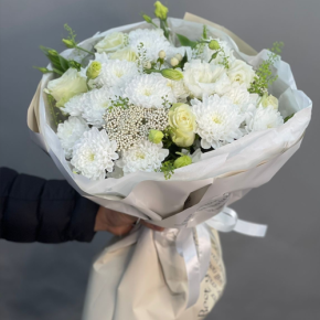 Букет "Меланхолия" из роз и хризантем в Коломне