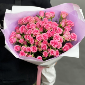 Букет "Рассвет принцессы" из 15 кустовых роз (50 см) в Коломне