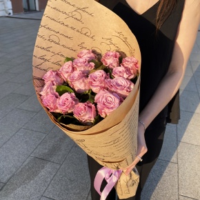 Букет из 15 роз Меритим в крафте (60 см) в Коломне