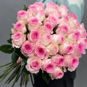 Букет 25 пионовидных роз Эквадор (60 см) в Коломне