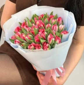 Букет из 35  пионовидных тюльпанов Фокстрот в Коломне