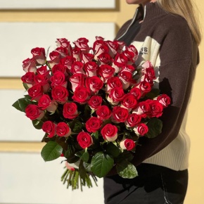Букет из 51 рубиновой розы (50 см) в Коломне