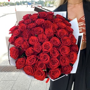 Букет 51 красная роза (50 см) в Коломне