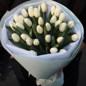 Букет из 31 белого тюльпана в Коломне