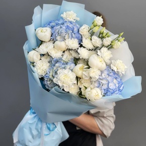 Букет "Глазурь" из гортензий, пионов, диантусов, хризантем и эустом в Коломне