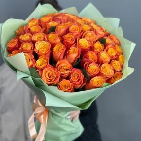 Букет из 71 огненной розы (40 см) в Коломне