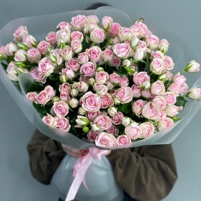 Букет "Постоянство" из 25 кустовых роз (60 см) в Коломне
