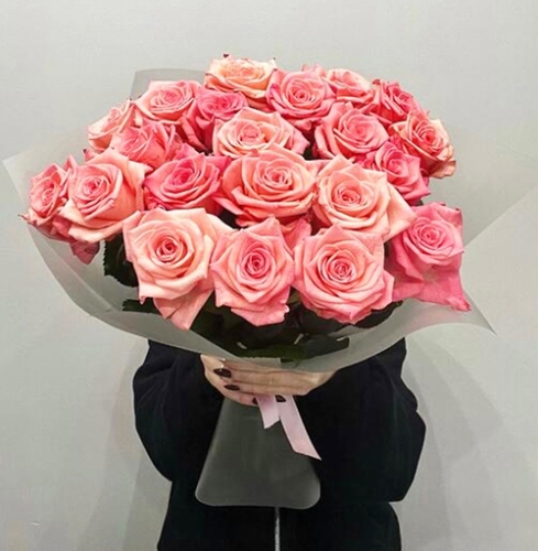 Букет из 21 розовой розы (50 см) в Коломне