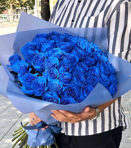 Букет из 51 синей розы Эквадор (60 см) в Коломне