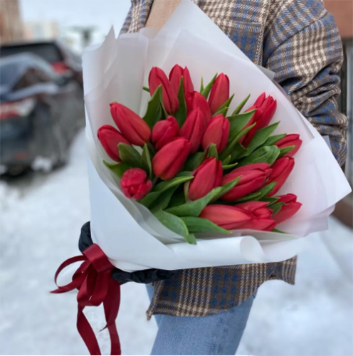 Букет красных тюльпанов в Коломне