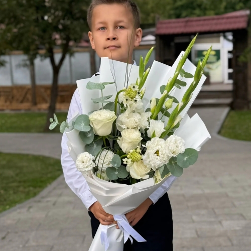 Букет на 1 сентября с гладиолусами, розами, эустомой и орнитогалумом в Коломне