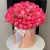 Композиция в шляпной коробке из 113 пионов Корал Шарм в Коломне